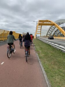 Image of the northernmost bridge over the canal that connects core of Utrecht to new housing west of Utrecht.